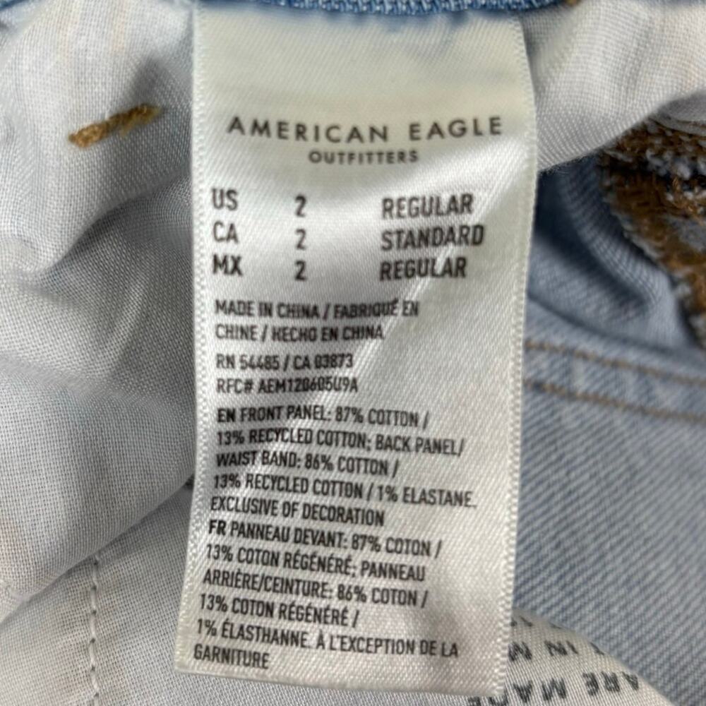 American Eagle Strigid Mom Jeans Women's Size 2 in Blue Breeze - Picture 8 of 12